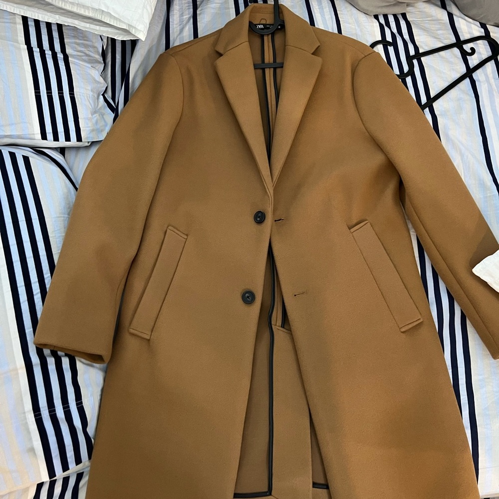 Zara Men’s Tan Overcoat- Size Small